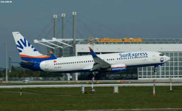TC-SUG (32365) 2002 Boeing 737-8CX(WL)