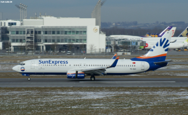 TC-SUI (32367) 2002 Boeing 737-8CX(WL)