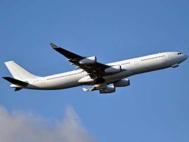 CS-TQZ (202) 1997 Airbus A340-313X