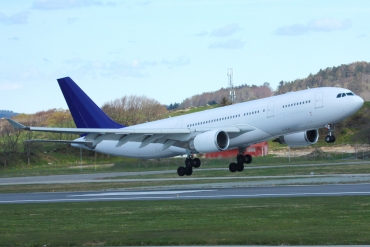 CS-TQP  (211) 1998 Airbus A330-202