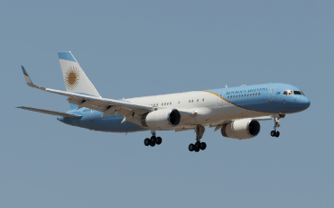 ARG-01 (29306) 2000 Boeing 757-256(WL)
