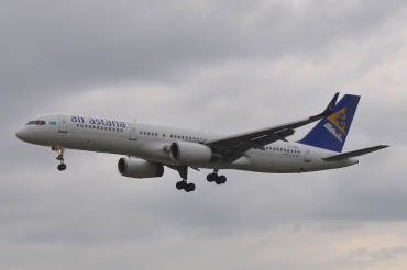 P4-MAS · Boeing 757-28A(WL) · (LHR / EGLL)