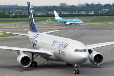 B-6528 (1202) 2011 Airbus A330-223