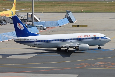 EW-308PA (cn 24328) Boeing 737-3K2
