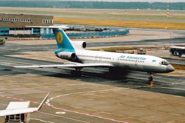 UN-85780 · Tupolev Tu-154-M · (FRA / EDDF)