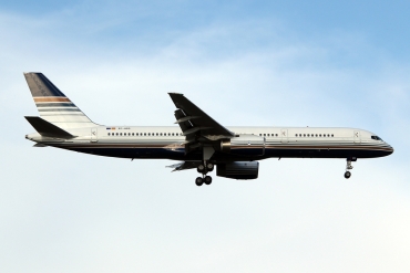 EC-HDS (26252) 1999 Boeing 757-256