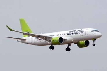 YL-CSD (cn 55006) Bombardier CS300