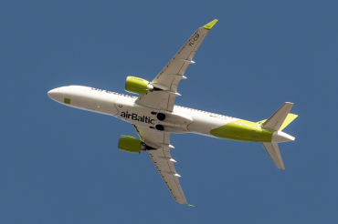 YL-CSF (55008) 2017 Bombardier CSeries CS300