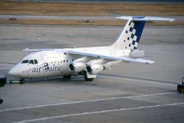YL-BAK (cn E01223) BAe Avro RJ70