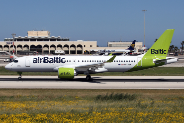 YL-ABK (55182) 2022 Airbus A220-300