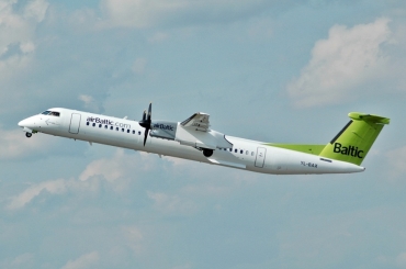 YL-BAX (4324) 2010 Bombardier Dash 8-Q402