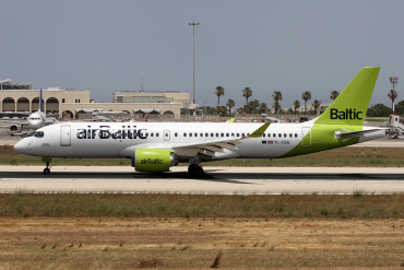 YL-CSG (55009) 2017 Bombardier CS300
