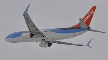 G-FDZZ (cn 37262) Boeing 737-8K5