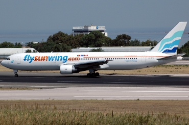 CS-TFS (25411) 1991 Boeing 767-3Y0/ER