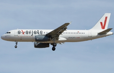 CS-TKV (1422) 2001 Airbus A320-232