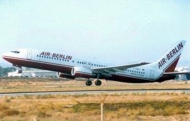 D-ABAQ · Boeing 737-86J · (FAO / LPFR)