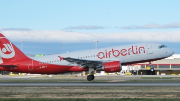 D-ABFK · Airbus A320-214 · (FAO / LPFR)