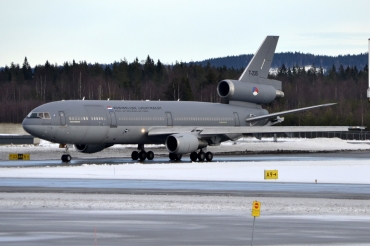 T-235 (46956) 1976 McDonnell Douglas KDC-10-30CF