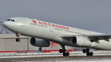 C-GHKR (400) 2001 Airbus A330-343