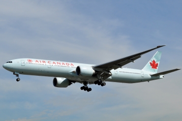 C-FIVQ (35240) 2008 Boeing 777-333(ER)