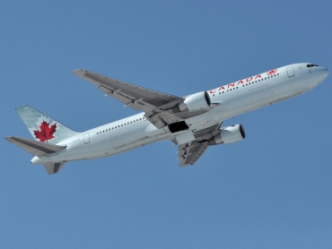 C-FMWQ (25584) 1995 Boeing 767-333(ER)