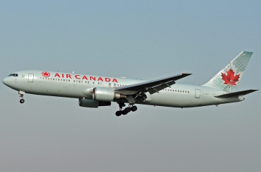 C-GHLT (30850) 2001 Boeing 767-333ER