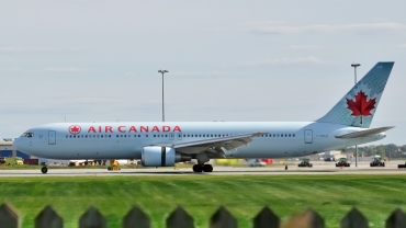C-GDUZ (25347) 1991 Boeing 767-38E(ER)