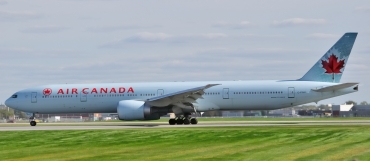 C-FIVX (cn 42219) Boeing 777-333ER