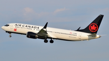 C-FSNQ (cn 61222) Boeing 737-8 MAX