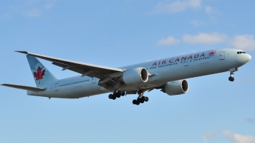 C-FIUV · Boeing 777-333/ER · (YUL / CYUL)