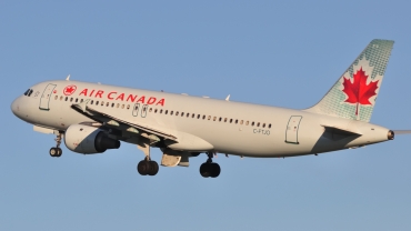C-FTJO · Airbus A320-211 · (YUL / CYUL)