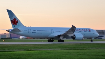 C-FGDX · Boeing 787-9 Dreamliner · (YUL / CYUL)