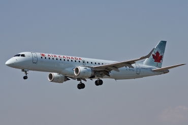 C-FFYJ (cn 19000512) Embraer 190-100IGW