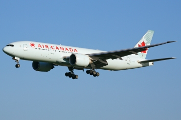 C-FIUA (cn 35239) Boeing 777-233LR