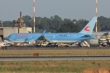 I-NDOF (27610) 1996 Boeing 767-306 ER WL