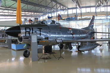 41274 (213-44) 1954 North American F-86K Sabre