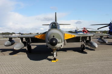 J-4110 (HABL-003079) 1972 Hawker Hunter F.58A