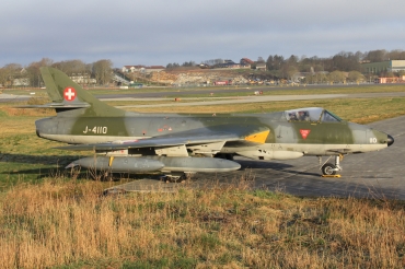 J-4110 (HABL-003079) 1972 Hawker Hunter F.58A