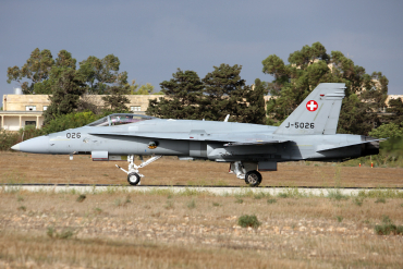 J-5026 (1375) 1999 McDonnell Douglas F/A-18C