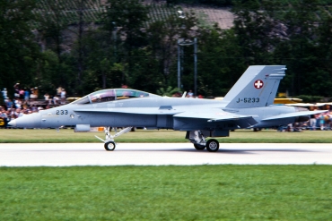 J-5233 · McDonnell Douglas F/A-18D Hornet · (SIR / LSGS / LSMS)