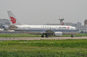 B-2590 (cn 27126) Boeing 737-3Z0
