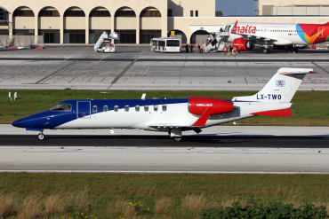 LX-TWO (35A-628) 1986 Gates Learjet 35A