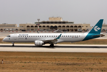 I-ADJO (19000280) 2009 Embraer 190-200LR