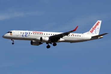 EC-KXD (cn 19000244) Embraer 190-200LR