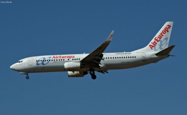 EC-HKQ (cn 28388) Boeing 737-85P