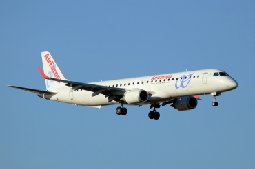 EC-LLR (cn 19000452) Embraer 190-200LR