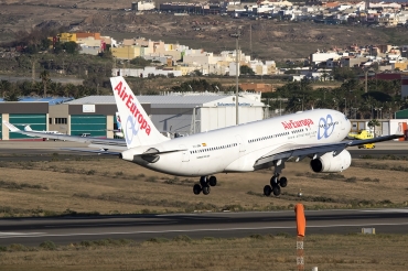 EC-LMN, (cn 597), Airbus A330-243