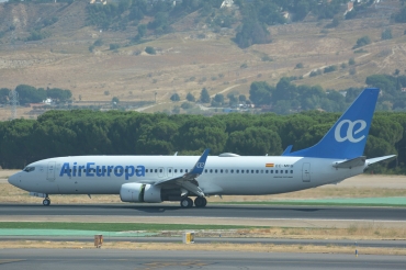 EC-MPG (60586) 2017 Boeing 737-85P WL