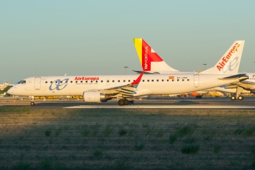 EC-LKM · Embraer 190-200LR · (LIS / LPPT)