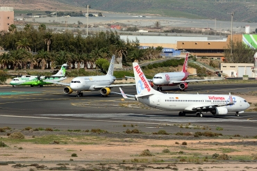 EC-IDA (cn 32773) Boeing 737-86Q